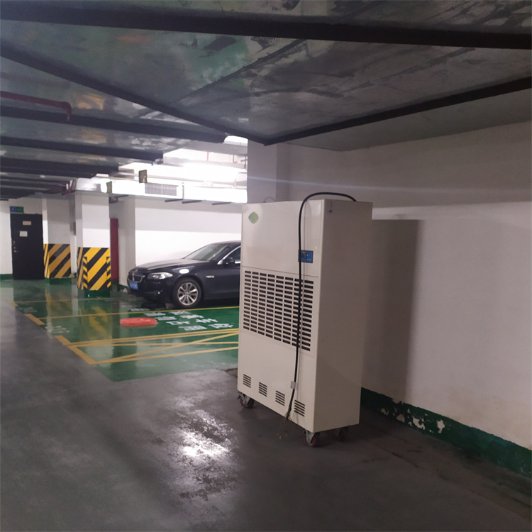 除濕設(shè)備為人工冰場(chǎng)提供防結(jié)露解決方案