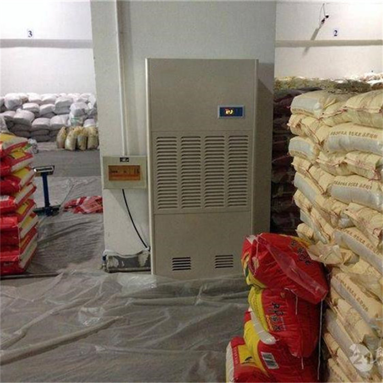 夏季來臨，配電房需配置除濕設備以防潮濕