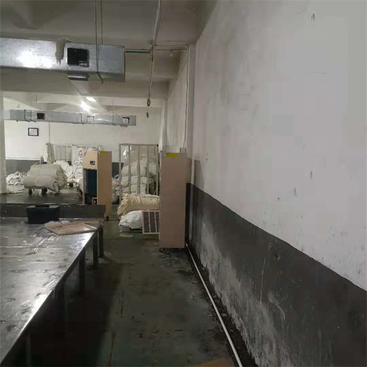 如何處理廚房蒸飯箱中的蒸汽問題：杭井除濕機的應用