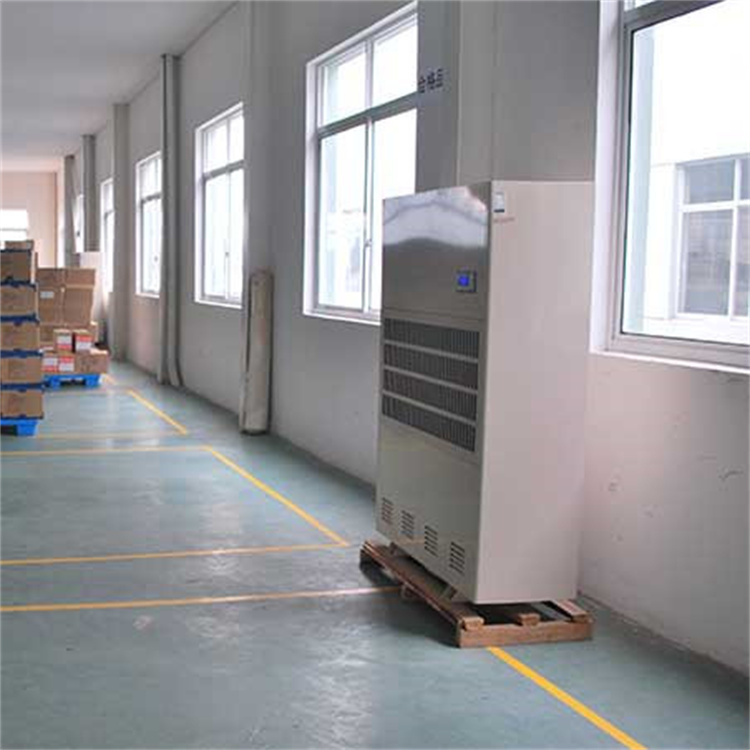 超市使用加濕器保持新鮮蔬菜的濕度