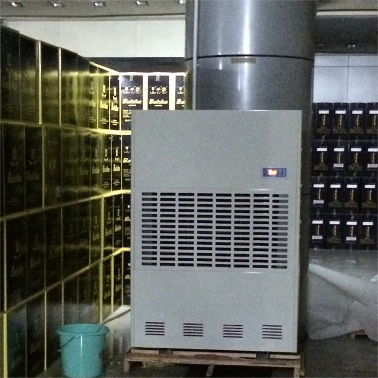 中國移動機房采用濕度調(diào)節(jié)設(shè)備