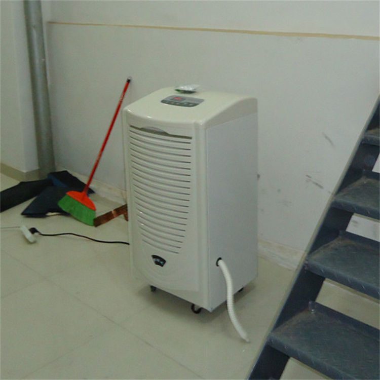 什么除濕機(jī)好用？一鍵式操作除濕機(jī)